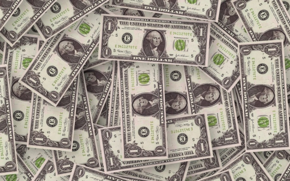 Экономист Селянин объяснил резкое ослабление доллара