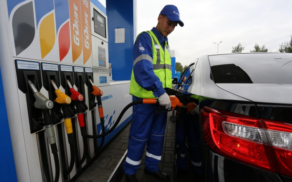 Дмитрий Гусев считает, что цены на бензин на российских заправках не вырастут