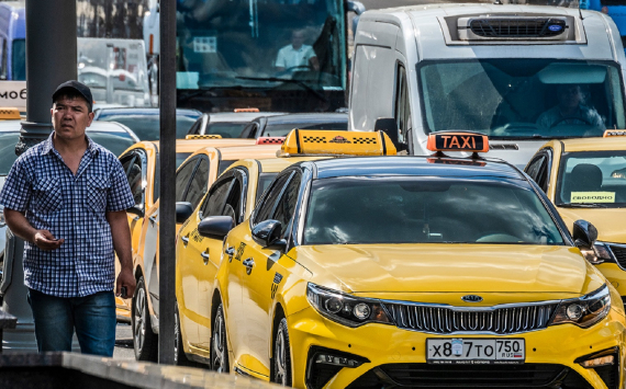 Туристы жалуются на частных таксистов в Сочи