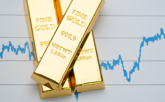 Эксперты отметили заметный рост цен на золото и биткоины
