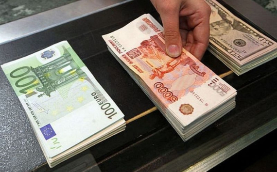 Островский рассказал о том, каким будет курс валют до конца мая