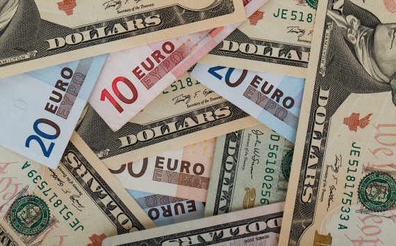 Эксперт назвал условия отхода стран ШОС от доллара
