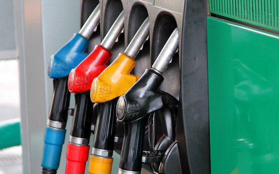 Акцизы на бензин снизят уже 1 июня