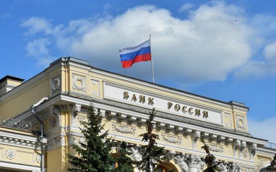Прибыль российских банков за 5 месяцев снизилась почти на 20%