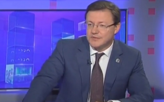 Самарский губернатор Дмитрий Азаров ответил на вопросы тольяттинцев в прямом эфире
