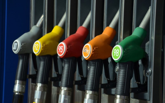 В России цены на бензин в 2019 году вырастут на уровень инфляции