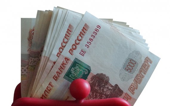 В Ростовской области рост средней зарплаты к осени замедлился на 35,4 рубля