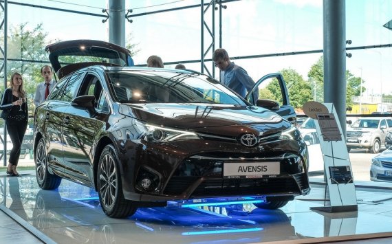 «Автостат инфо»: в сентябре россияне заплатили за машины Toyota 21 млрд рублей