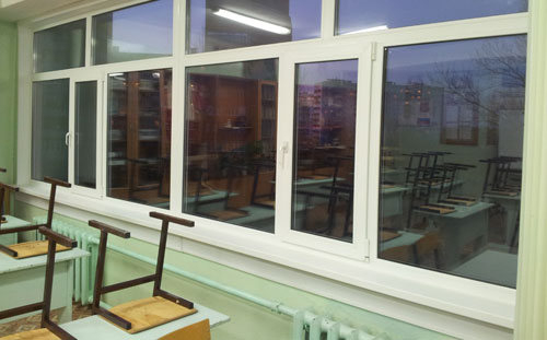 На новые окна в школах и детсадах волгоградской области предусмотрено 150 млн рублей