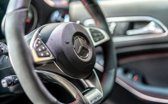 В России начались продажи нового лифтбека Mercedes-Benz AMG GT